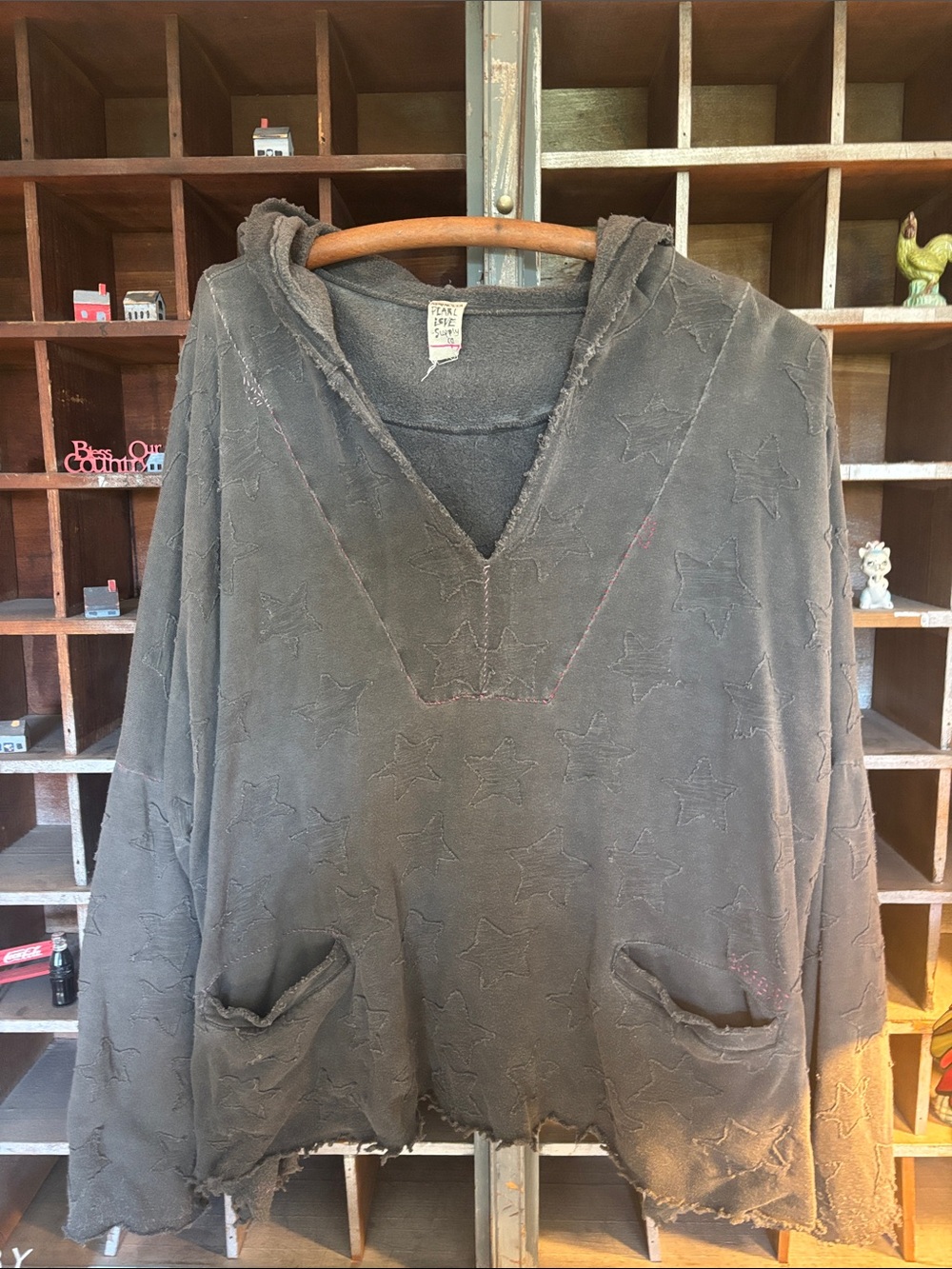 Magnolia Pearl RARE ✨Distressed Star-Texture hooded Sweatshirt - Gray